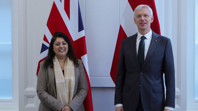 K.Kariņš un UKR rekonstrukcijas ministre