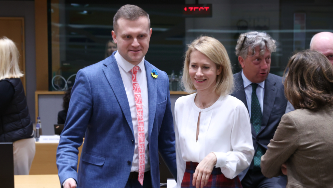 Ārlietu ministrijas parlamentārais sekretārs A. Uršuļskis ar Eiropas Savienības augsto pārstāvi ārlietās K. Kallasu