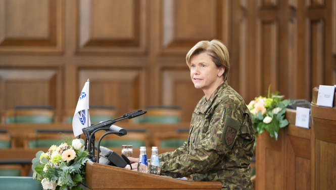 Ārlietu ministre Baiba Braže uzrunā NATO Parlamentāro asambleju. 