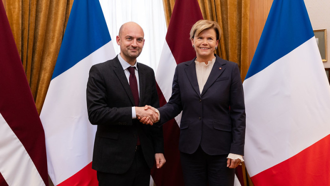 Ārlietu ministre Baiba Braže un Francijas Eiropas un ārlietu ministrs Žans Noels Baro