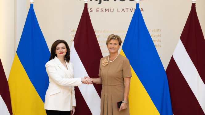 Ārlietu ministre Baiba Braže un Ukrainas ārlietu ministra vietniece Mariana Betsa