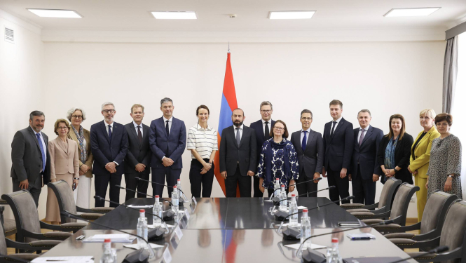 Dalībnieku kopbilde