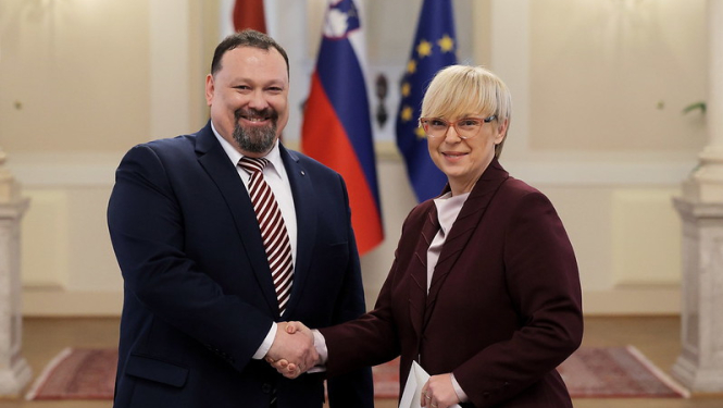 Jurijs Pogrebņaks un Nataša Pirc Musar