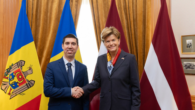 Mihai Popșoi un Baiba Braže