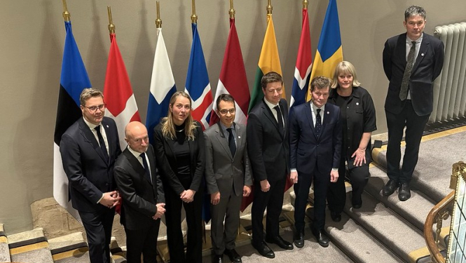 NB8 Ārlietu ministriju politisko direktoru sanāksmes dalībnieku kopbilde