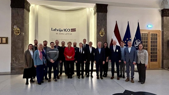 Tikšanās ar Latvijas memoranda par kvantu tehnoloģiju attīstību dalībnieku kopbilde