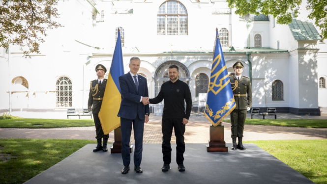 Vēstnieks Andrejs Pildegovičs iesniedz akreditācijas vēstuli Ukrainas prezidentam Volodimiram Zelenskim