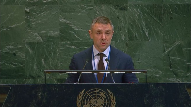 Viktors Makarovs uzrunā ANO Ģenerālo asambleju