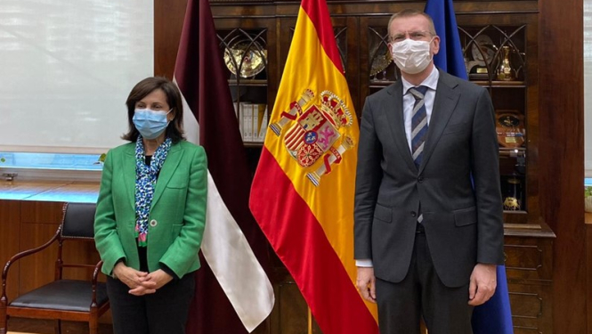 Ārlietu ministrs Madridē tikās ar Spānijas aizsardzības ministri Margaritu Roblesu Fernendezu 