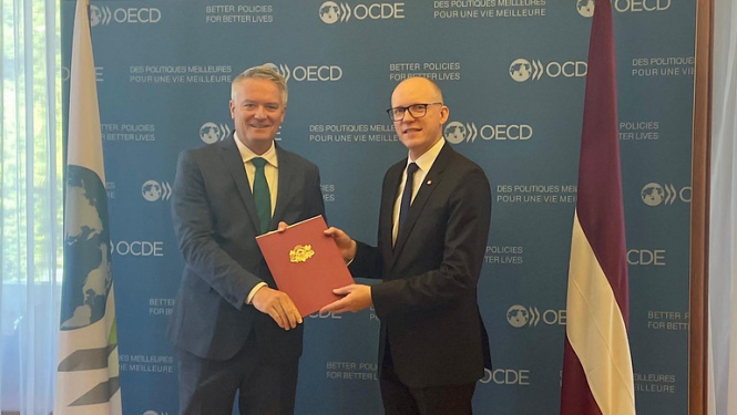 Andris Pelšs iesniedz akreditācijas vēstuli Mathias Cormann