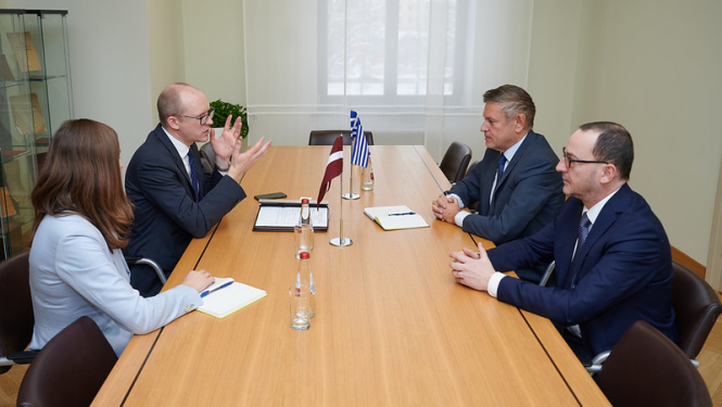 Ārlietu ministrijas valsts sekretārs Andris Pelšs tikās ar nākamo Grieķijas vēstnieku Evangelu Turnaki (Evangelos Tournakis)