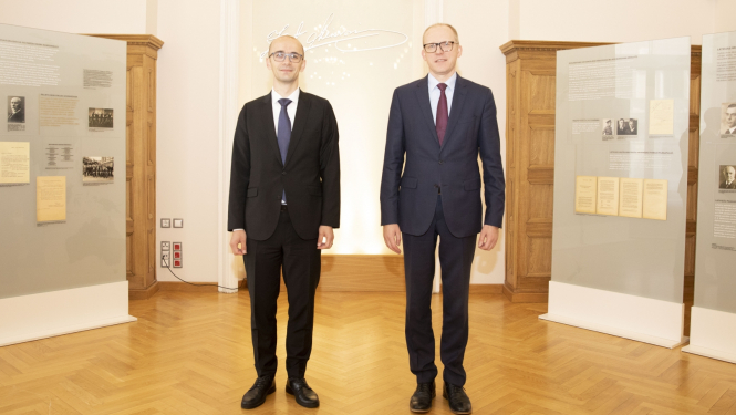 Ārlietu ministrijas valsts sekretārs tiekas ar Kosovas delegāciju