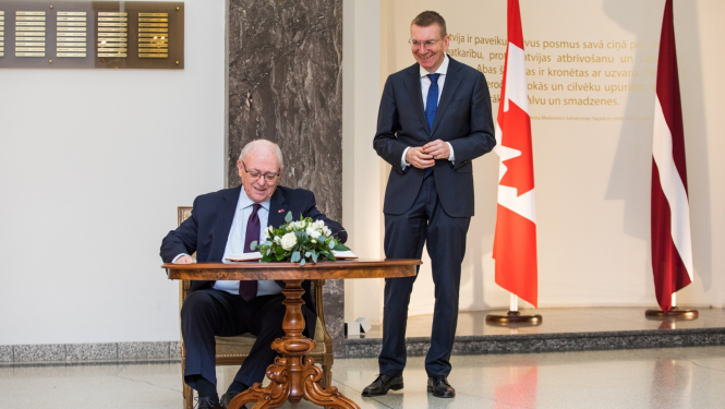 Ārlietu ministrs tiekas ar Kanādas Senāta spīkeru Džordžu Fēriju