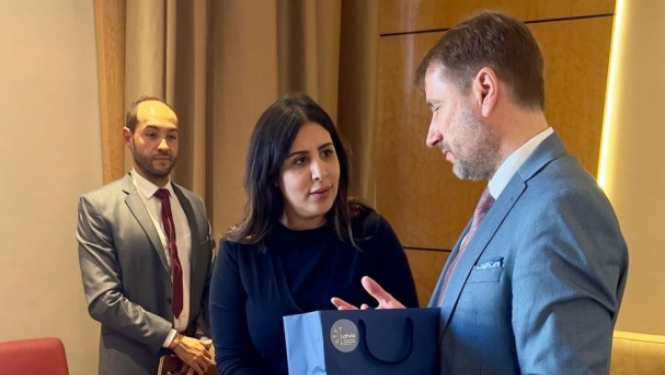 Ārlietu ministrijas valsts sekretāra vietnieks-politiskais direktors Andžejs Viļumsons tiekas ar Marokas parlamenta Pārstāvju palātas Ārlietu, valsts aizsardzības un diasporas lietu komisijas prezidenti Nadju Boaidu (Nadia Bouaida)