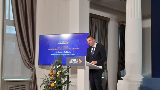 “Demokrātijas nākotne”