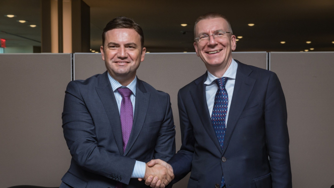 Edgars Rinkēvičs pateicas Ziemeļmaķedonijai par pievienošanos NATO paplašinātās klātbūtnes kaujas grupai Latvijā