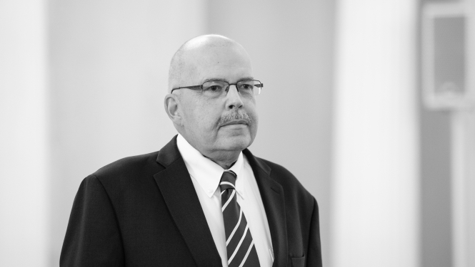 Mūžībā devies Latvijas vēstnieks Grieķijā Pēteris Kārlis Elferts