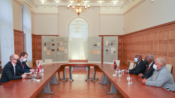 VS + Angolas vēstnieks 22112021