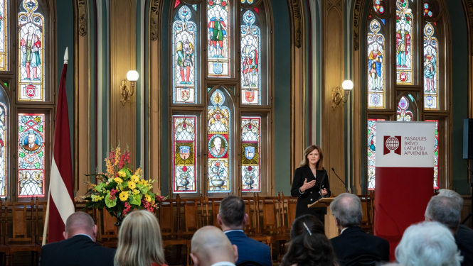 Parlamentārā sekretāre/ PBLA