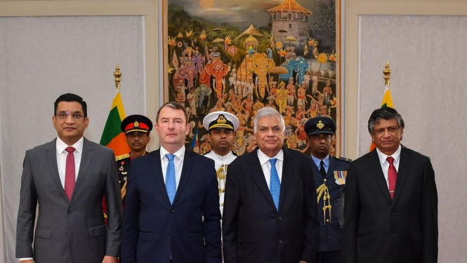 Latvijas vēstnieks Juris Bone iesniedza akreditācijas vēstuli Šrilankas prezidentam Ranilam Vikremesingem (Ranil Wickremesinghe)