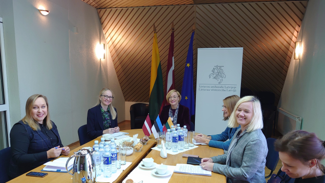 Baltijas valstu konsulārie dienesti apspriež Covid-19 krīzes ietekmi uz konsulāro palīdzību un konsulārajiem pakalpojumiem