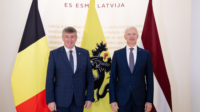 Ārlietu ministrs Krišjānis Kariņš tiekas ar Flandrijas reģiona valdības Ministru prezidentu Janu Jambonu (Jan Jambon)