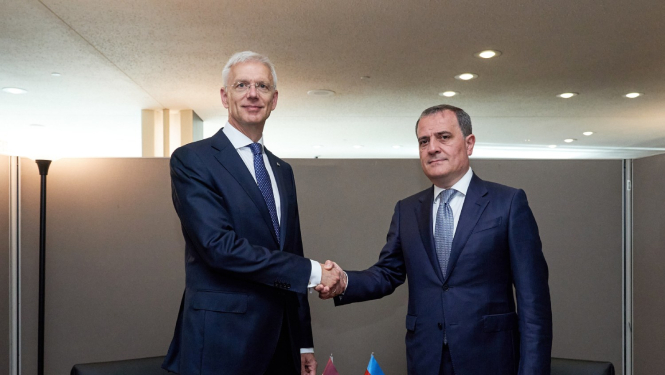 Krišjānis Karinš un Jeyhun Bayramov