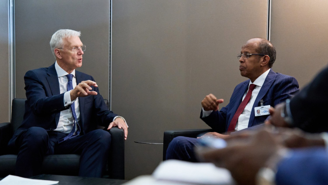 Krišjānis Karinš un Mahamoud Ali Youssouf