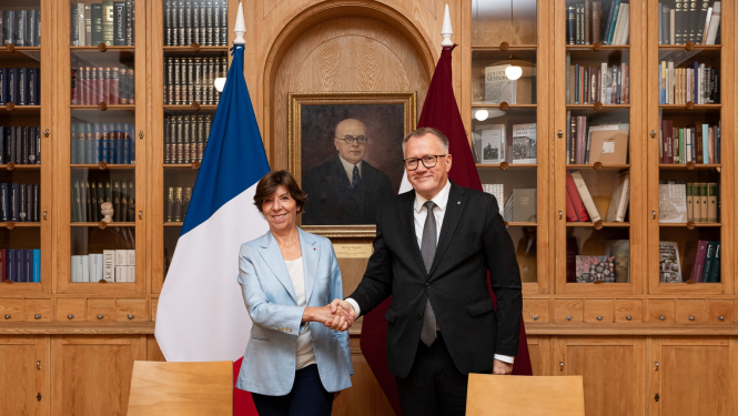Latvija un Francija paraksta stratēģiskās partnerības rīcības plānu