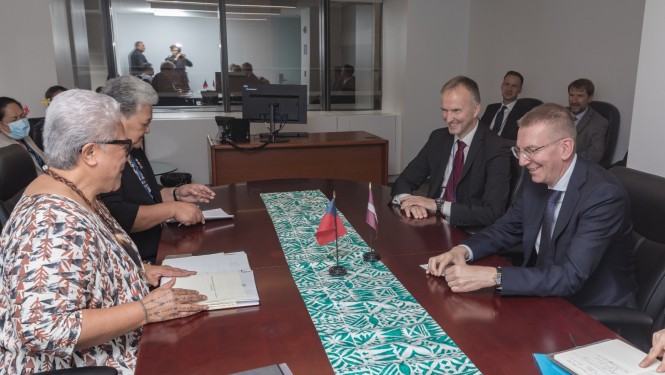 Latvija un Samoa pārrunā sadarbību klimata rīcības un vides jomās
