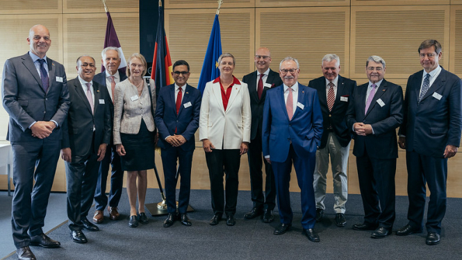 Kopbilde no Latvijas goda konsulāta atklāšanas Ķelnē