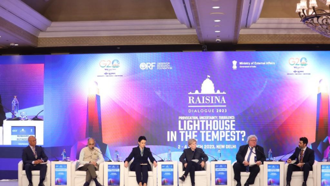 Parlamentārā sekretāre Raisinas konferencē Indijā 