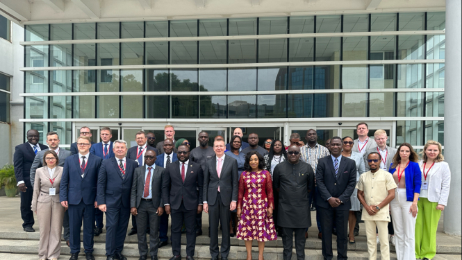 Ārlietu ministrs ar plašu uzņēmēju delegāciju apmeklē Ganu