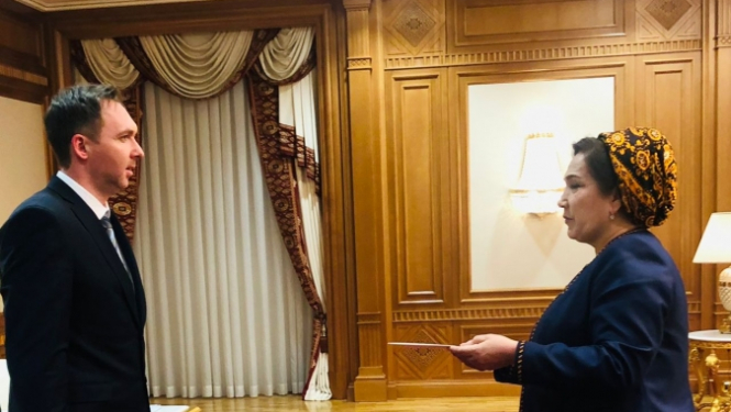 Turkmenistānā akreditēts Latvijas vēstnieks Reinis Trokša