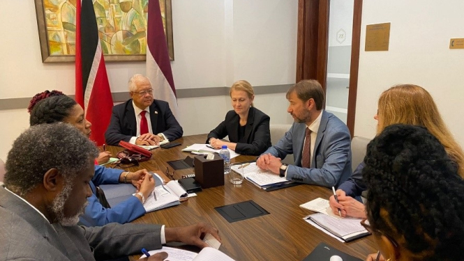 Politiskajās konsultācijās Trinidadā un Tobago pārrunā sadarbības iespējas
