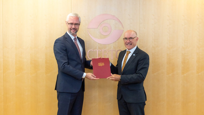 Raimonds Oškalns un Dr. Robert Floyd