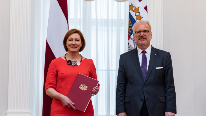 Valsts prezidents pasniedz akreditācijas vēstuli Latvijas vēstniecei Dānijā Ingai Skujiņai