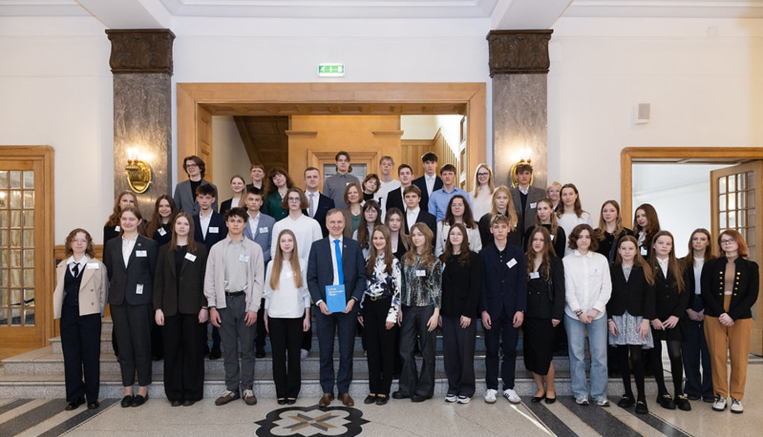 Ēnu dienas dalībnieku kopbilde