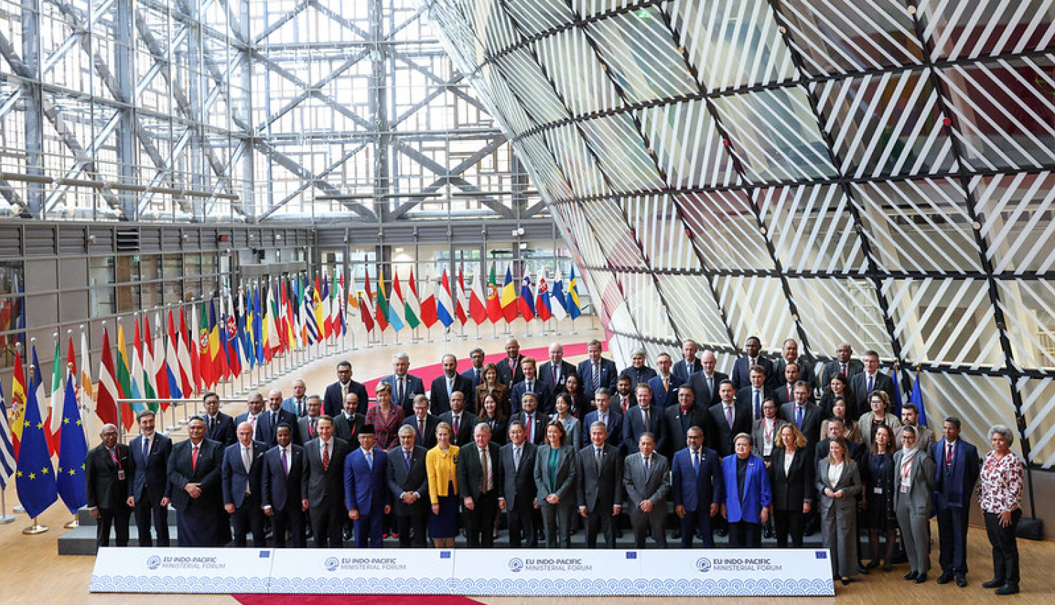 4. Eiropas Savienības–Indijas un Klusā okeāna ministru foruma dalībnieku koipbilde