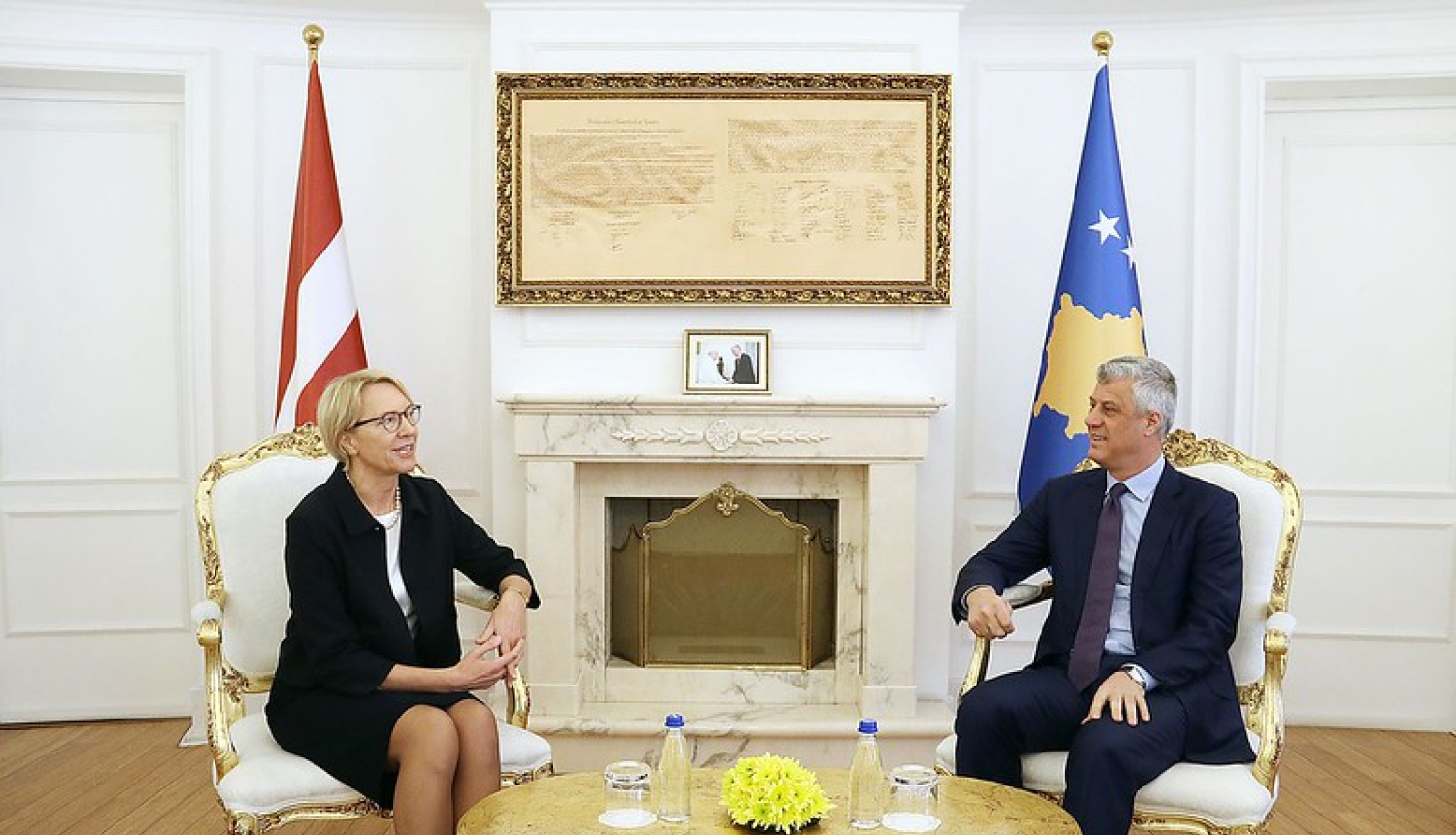 Latvijas vēstniece iesniedz akreditācijas vēstuli Kosovas prezidentam