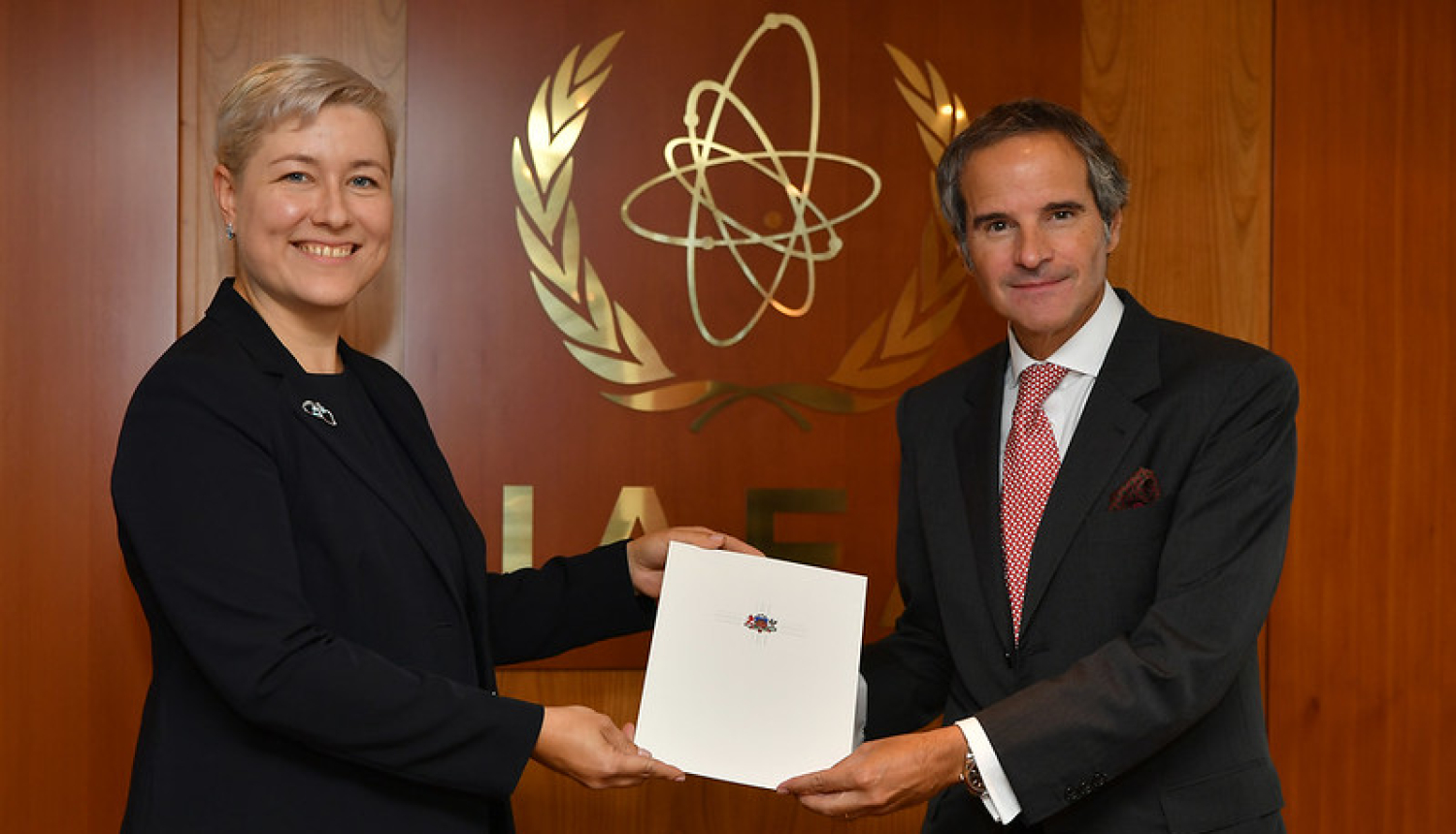 Latvijas vēstniece ANO, EDSO un citās starptautiskajās organizācijās Vīnē iesniedz akreditācijas vēstuli Starptautiskās atomenerģijas aģentūras ģenerāldirektoram