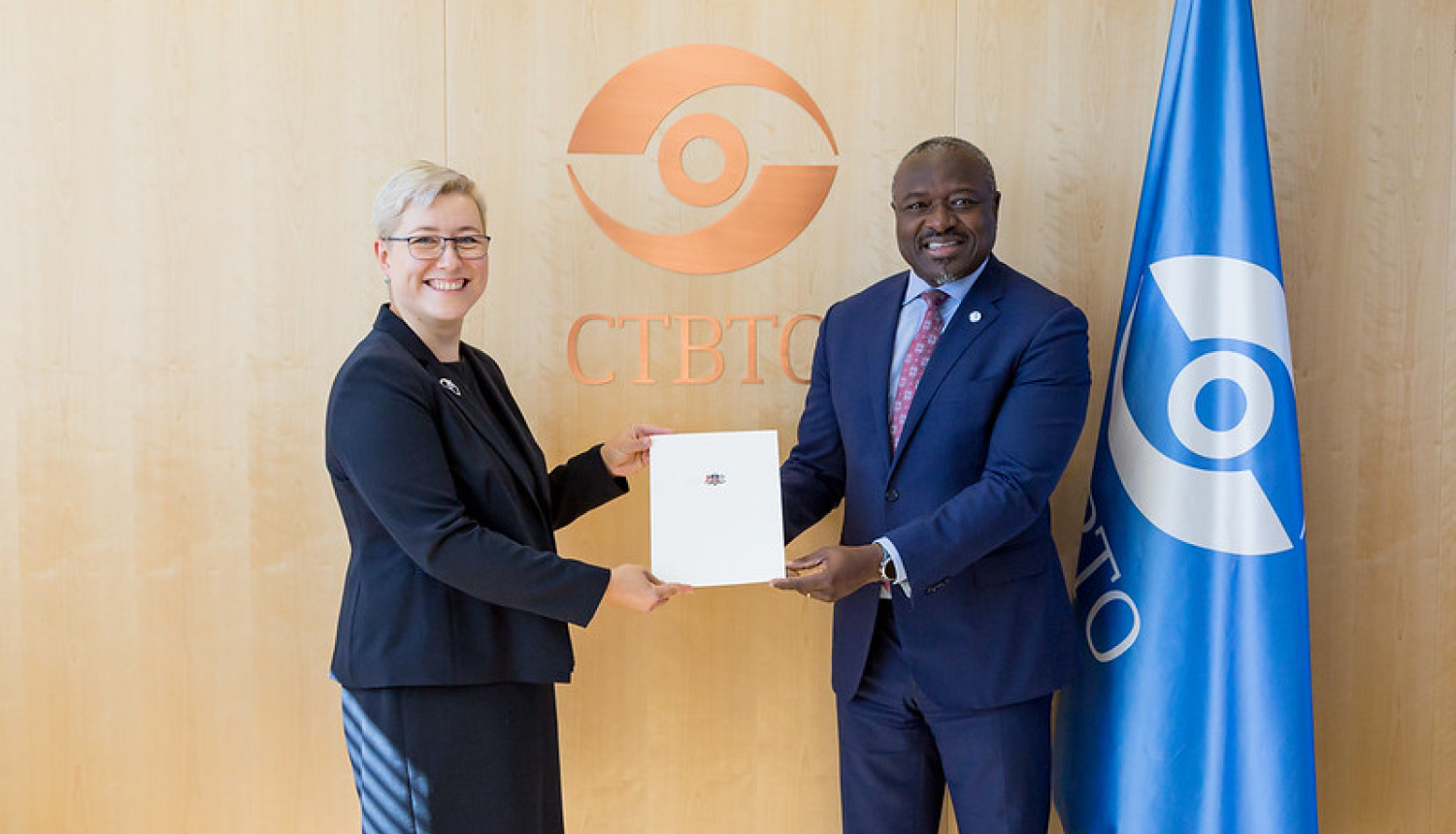 Latvian Ambassador presents her credentials to Executive Secretary of the Preparatory Commission for the Comprehensive Nuclear-Test-Ban Treaty Organization (CTBTO)