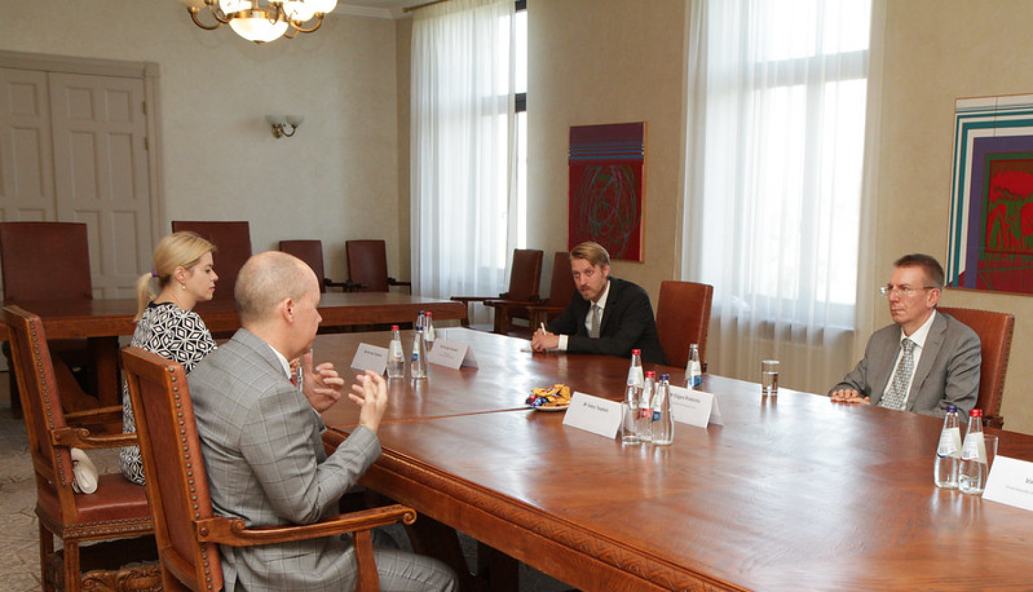 Ārlietu ministrs ar Baltkrievijas opozīcijas pārstāvjiem pārrunā situācijas attīstību Baltkrievijā