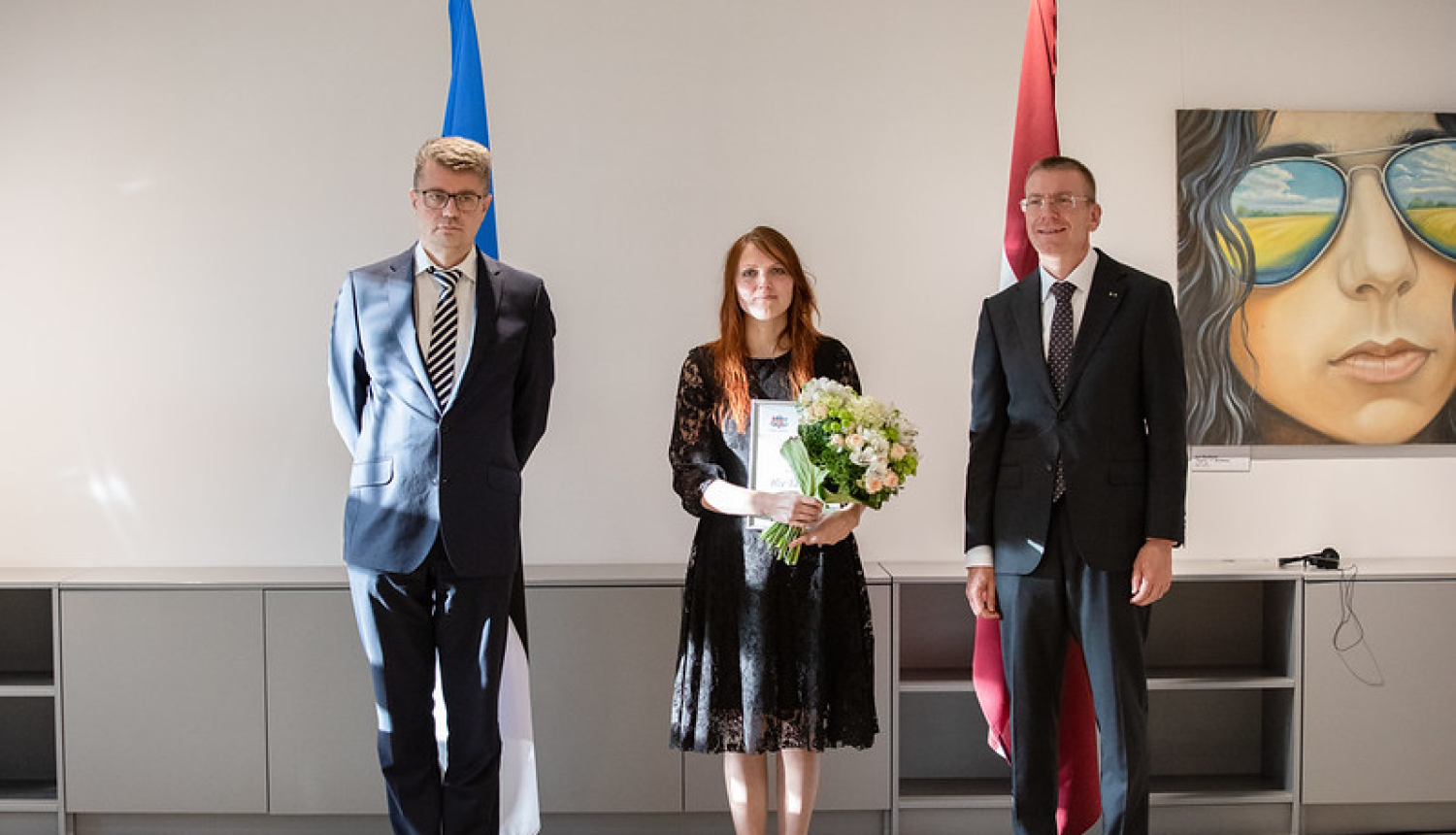 Latvijas un Igaunijas ārlietu ministri pasniedz Valodu balvu Ilzei Tālbergai