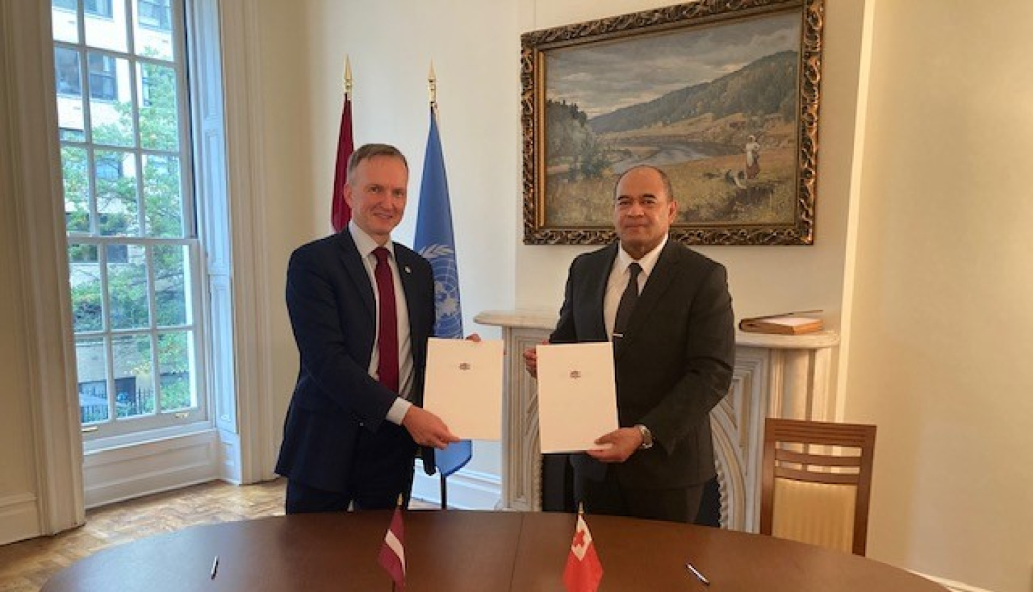 Latvija izveido diplomātiskās attiecības ar Tongas Karalisti