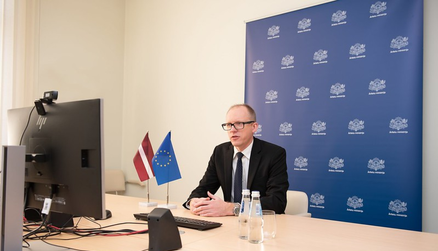 Valsts sekretāri apspriež  ES ārlietu dienestu darbu Covid-19 pandēmijas laikā