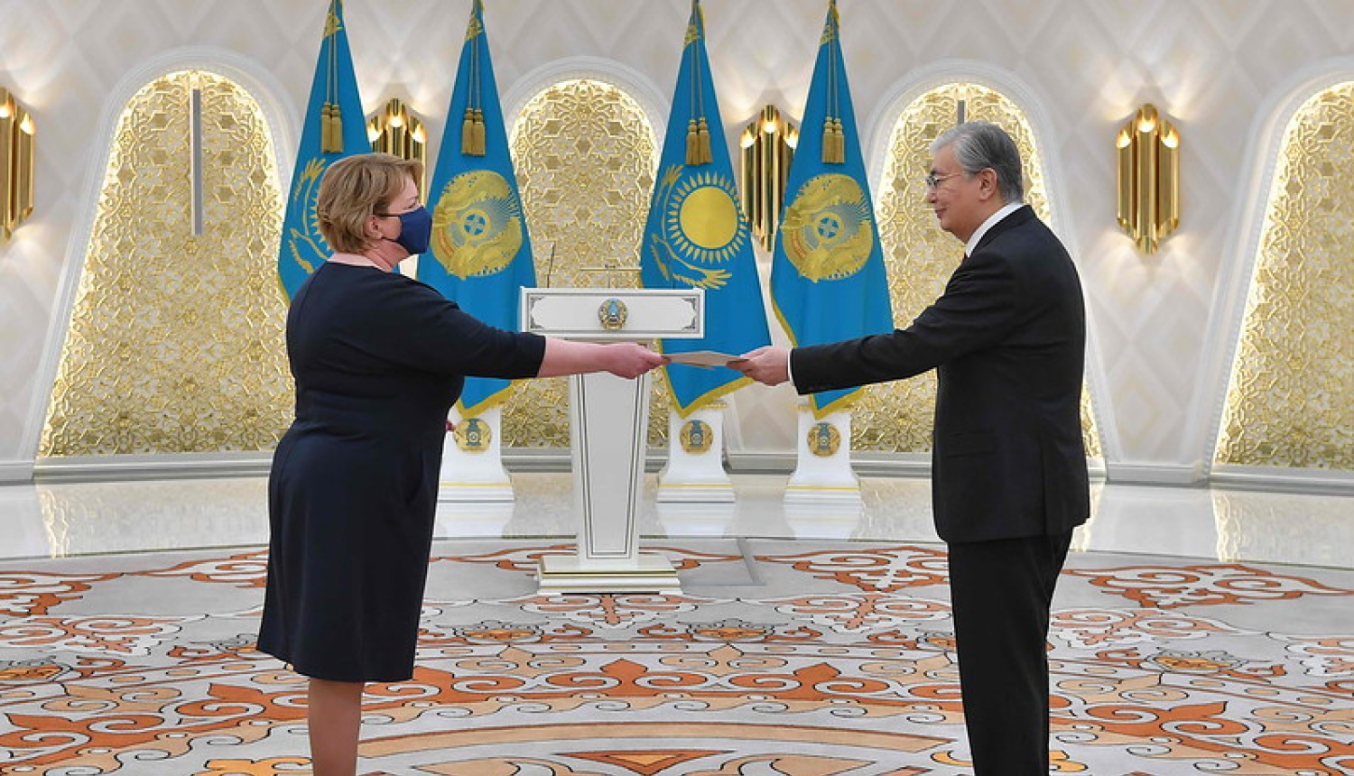 Latvijas vēstniece Irina Mangule iesniedz akreditācijas vēstuli Kazahstānas Republikas prezidentam