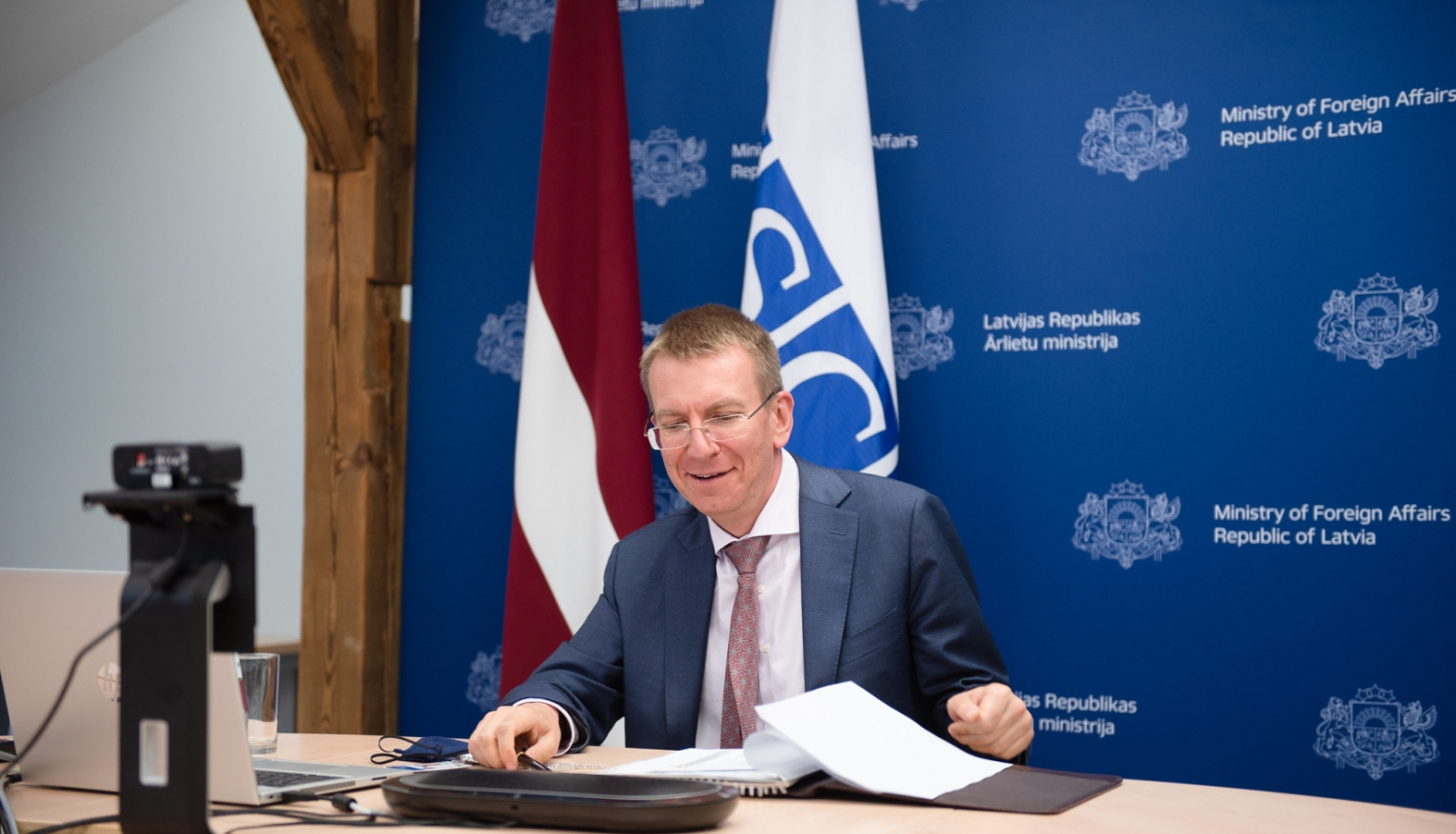 Ārlietu ministrs pārrunā aktuālo ar EDSO Augsto komisāru mazākumtautību jautājumos