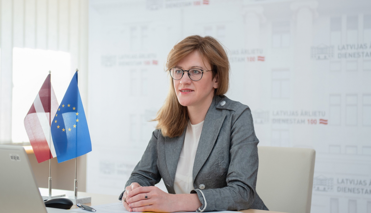 Zanda Kalniņa-Lukaševica un Slovēnijas valsts sekretārs Eiropas lietās apspriež Eiropas Savienības prioritātes nākamajam pusgadam