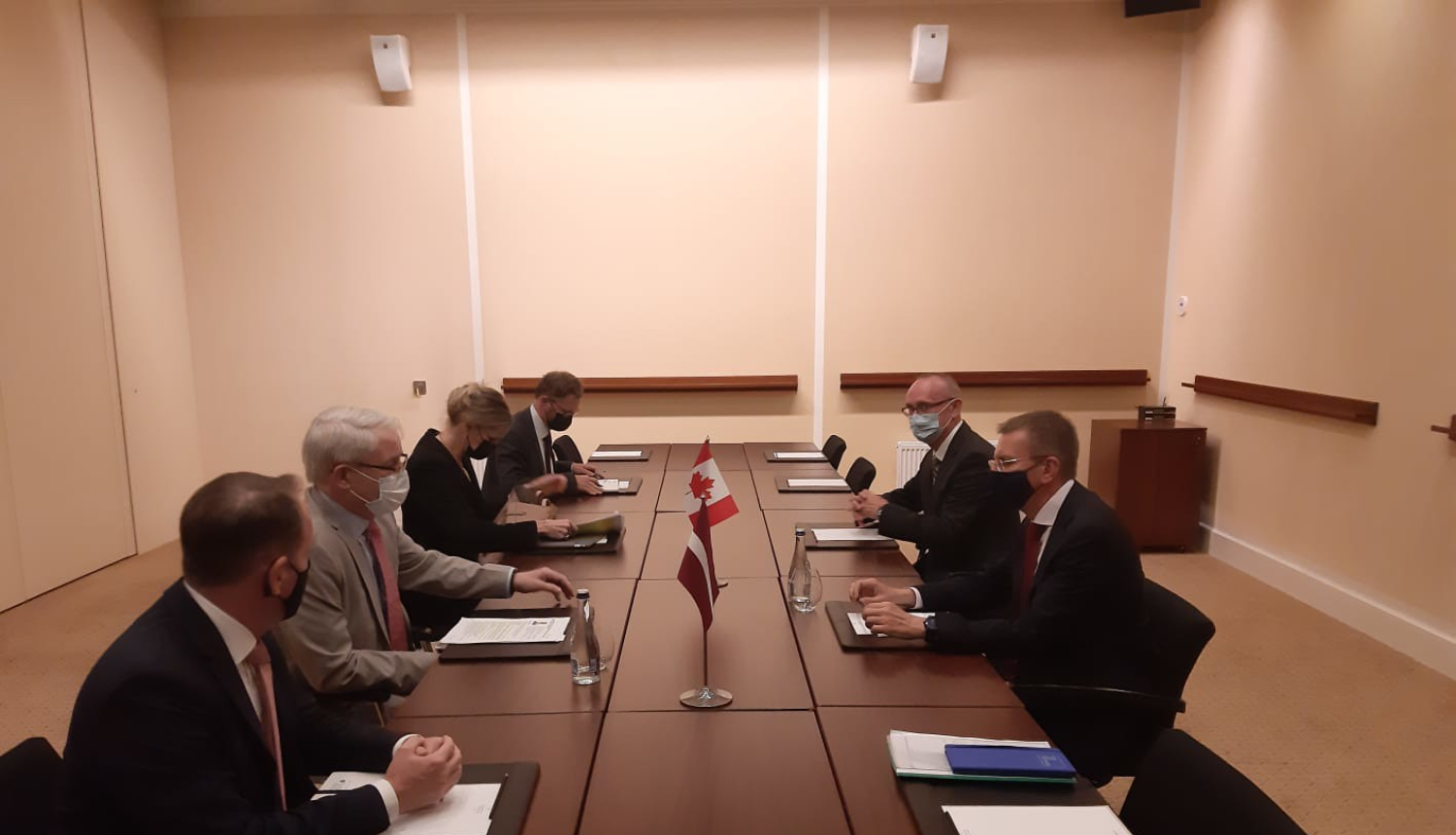 E. Rinkēvičs, tiekoties ar Kanādas kolēģi, akcentē Kanādas neatsveramo lomu reģiona drošības stiprināšanā